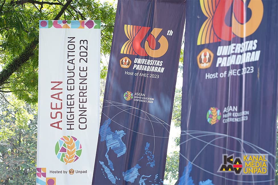 Unpad Rangkul 9 PTN BH untuk Sukseskan AHEC Communique Webinar Series