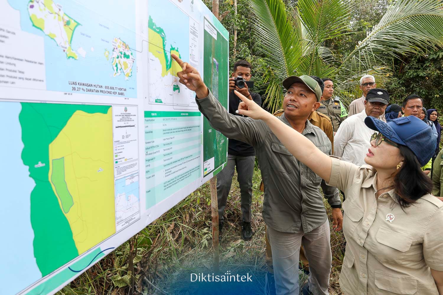 Wamendiktisaintek Tinjau Calon Lokasi SMA Unggul Garuda di Bangka Tengah
