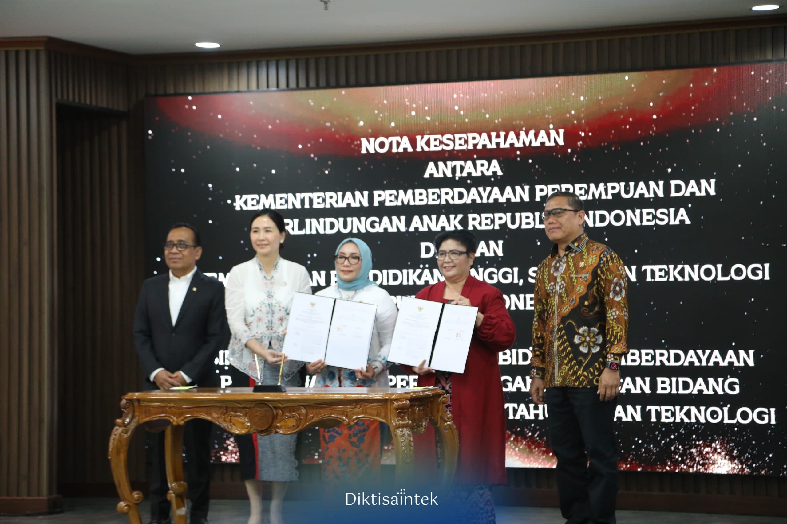 Kemdiktisaintek Luncurkan Beasiswa Garuda untuk Pengembangan SDM Pendidikan di Indonesia