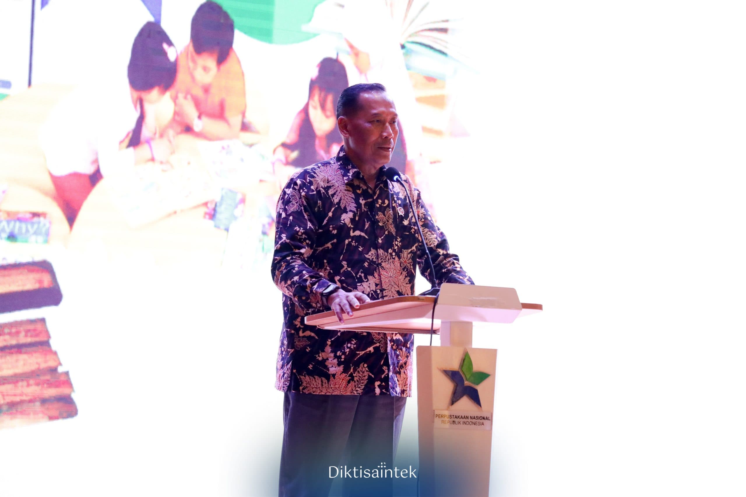 Wamen Fauzan: KKN Berdampak salah satunya KKN Tematik Literasi