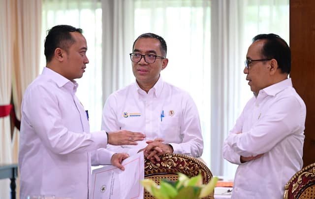 Mendiktisaintek menghadiri pertemuan tentang Ratas Percepatan Sekolah Garuda