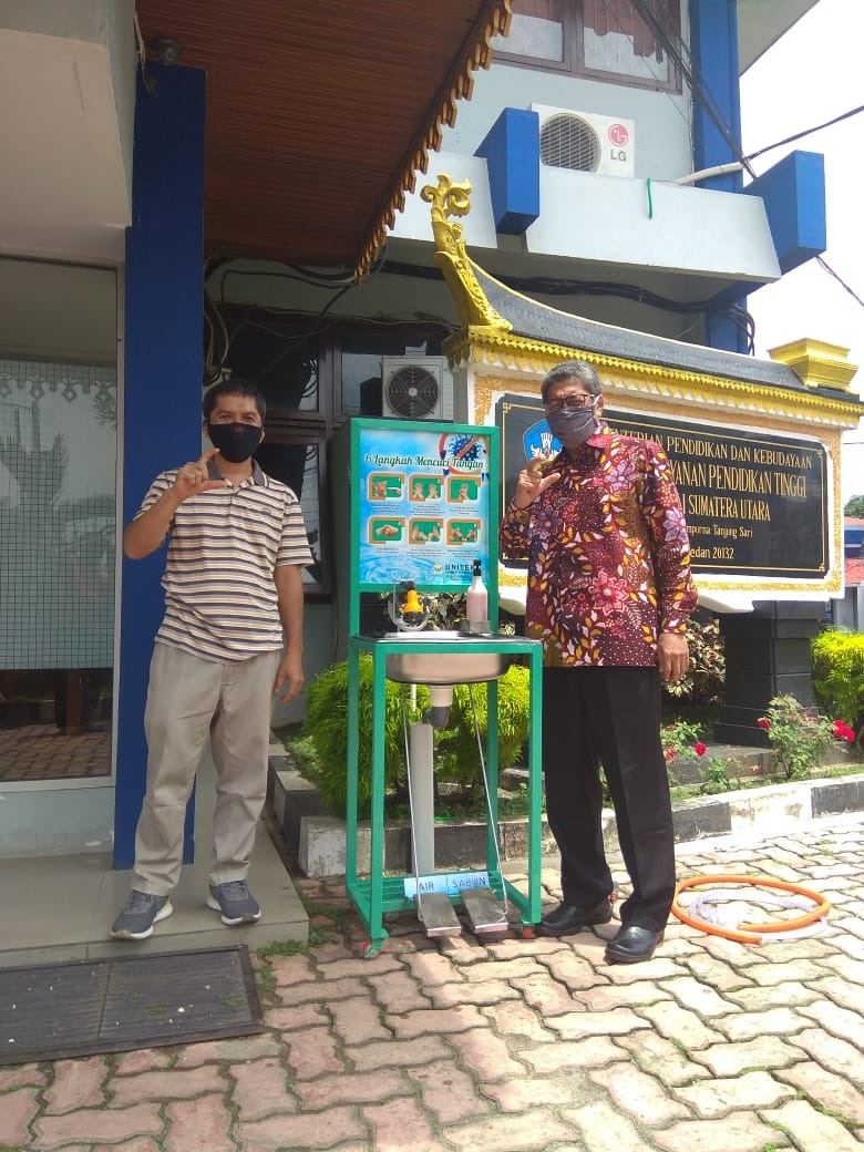 Dosen UNIMED Ciptakan Mesin Pencuci Tangan Anti Covid-19