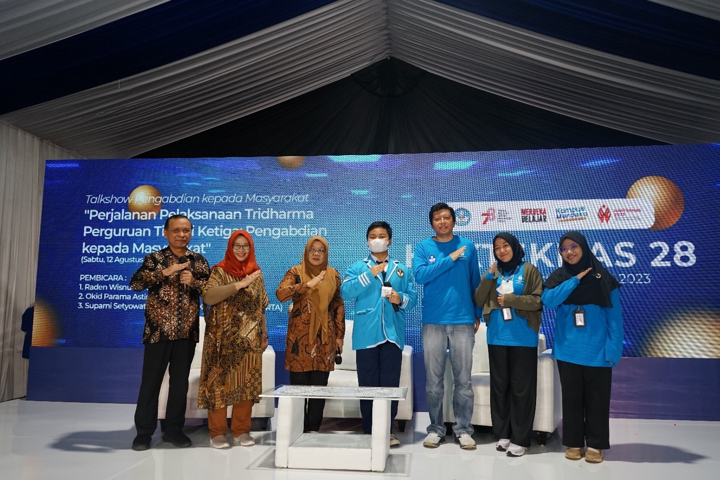 Mengembangkan Kesejahteraan dan Kemajuan Bangsa melalui  Pengabdian kepada Masyarakat