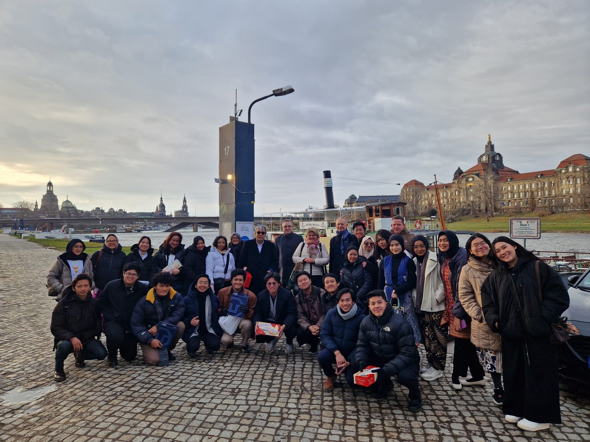 Seremoni Penyerahan Sertifikat IISMA di Technische Unviersität Dresden (TUD)