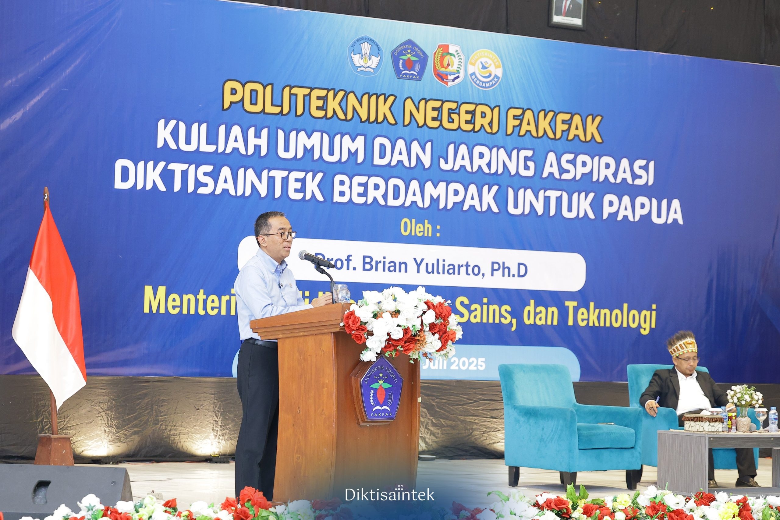 Kunjungi Fakfak, Mendiktisaintek Tekankan Tiga Fungsi Perguruan Tinggi