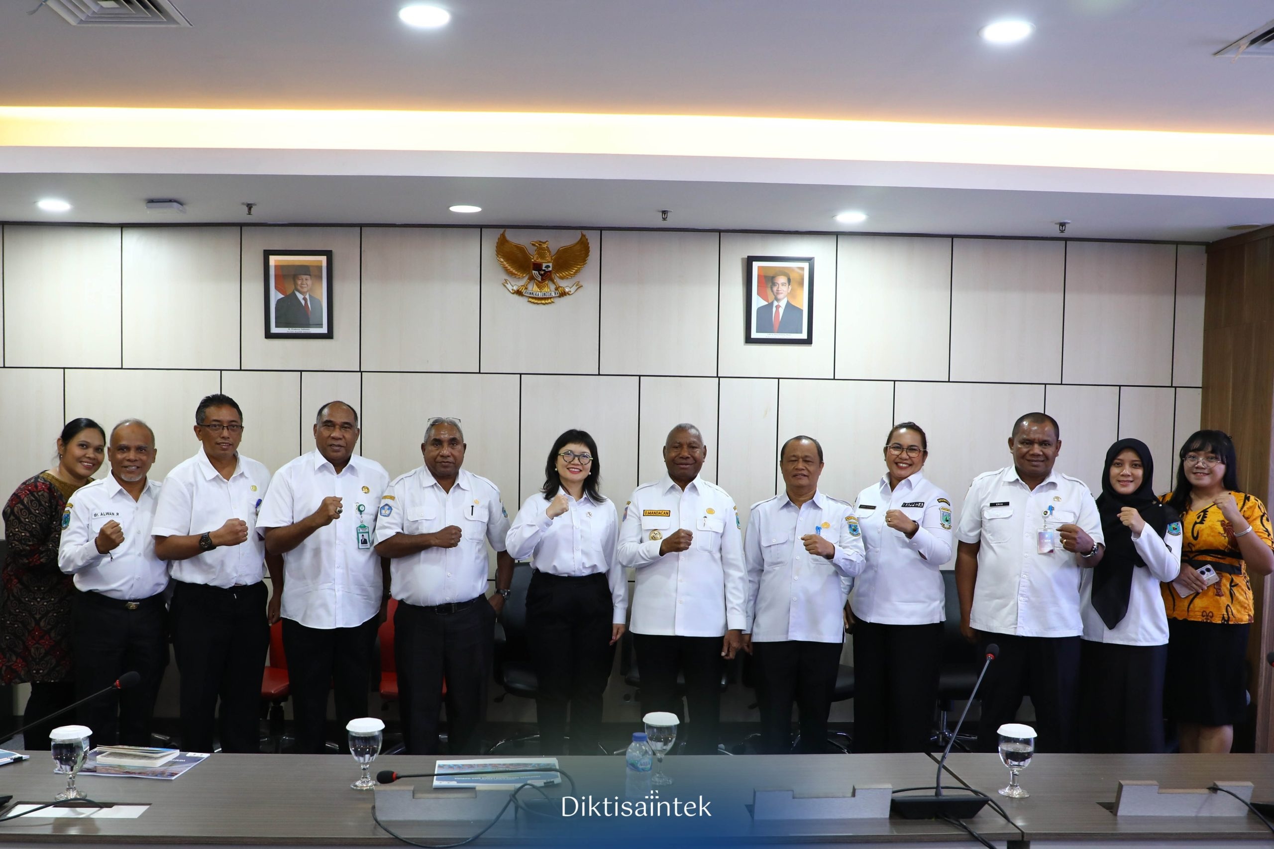 Kemdiktisaintek Bahas Potensi Lahan Pembangunan Sekolah Garuda bersama Pemerintah Provinsi Papua Barat