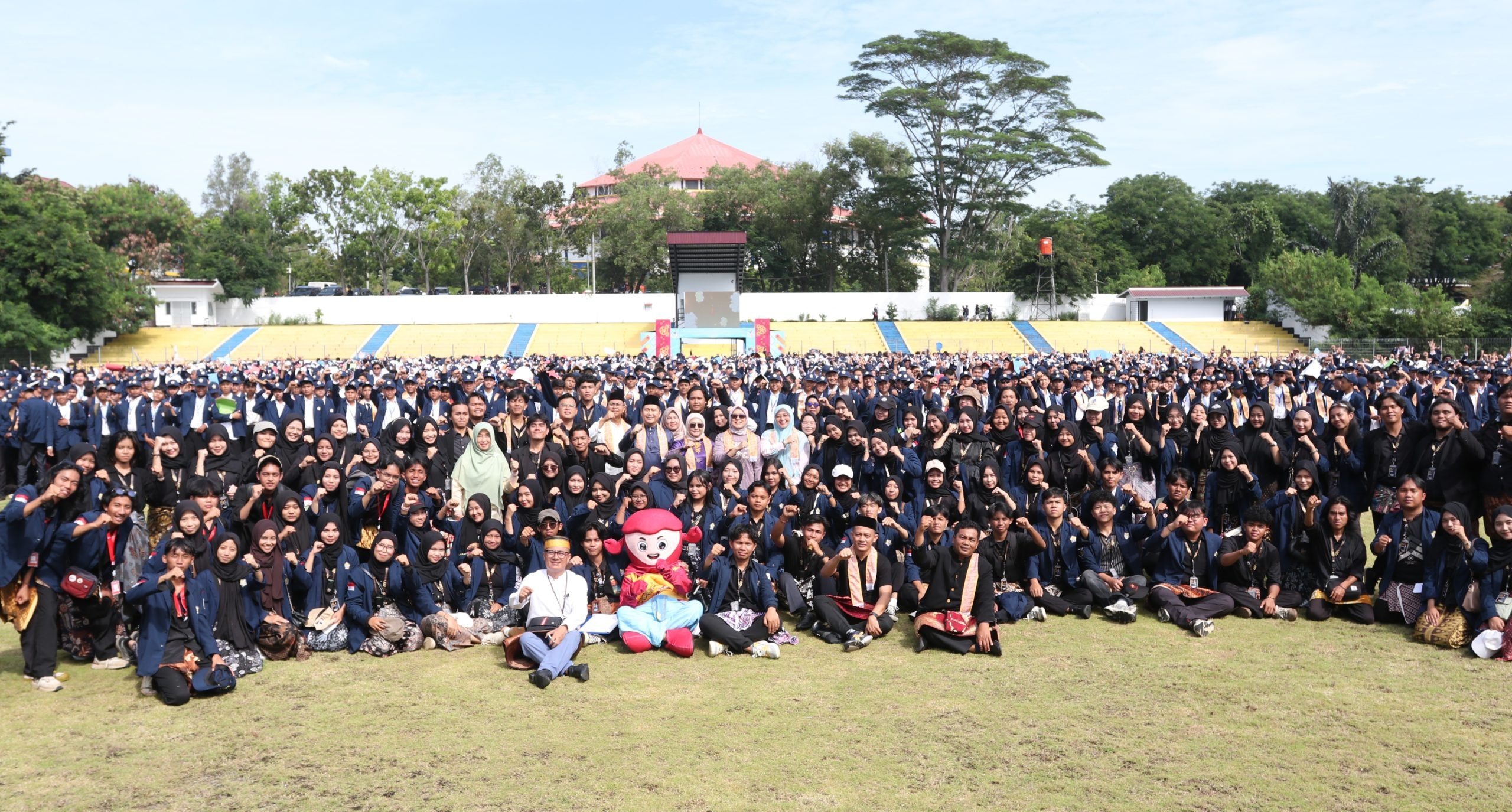 PKKMB Dimeriahkan 20 Aksi Papermob, Rektor: Unib Tempat Menimba Ilmu dan Integritas