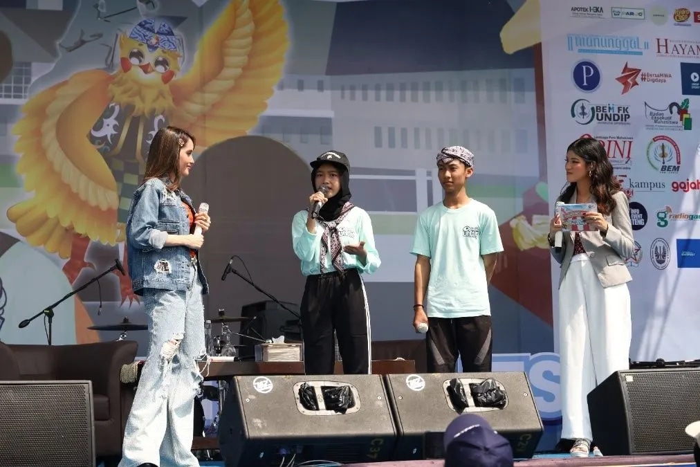 ODM UNDIP 2025: Cinta Laura Ajak Mahasiswa Baru Menjadi Generasi Mandiri, Kreatif, dan Visioner