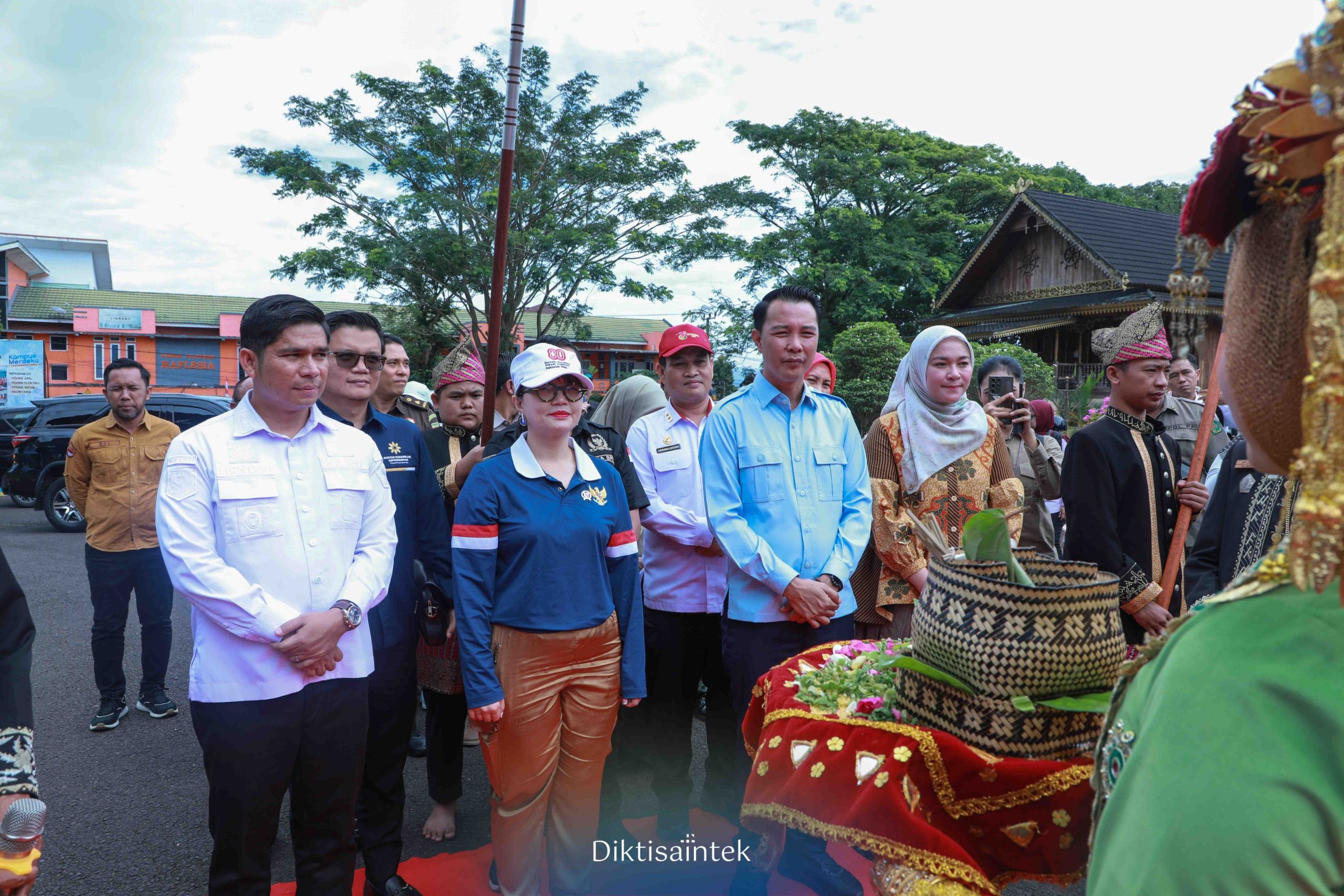 Wamen Stella Tinjau Lima Calon Lokasi Sekolah Garuda di Rejang Lebong