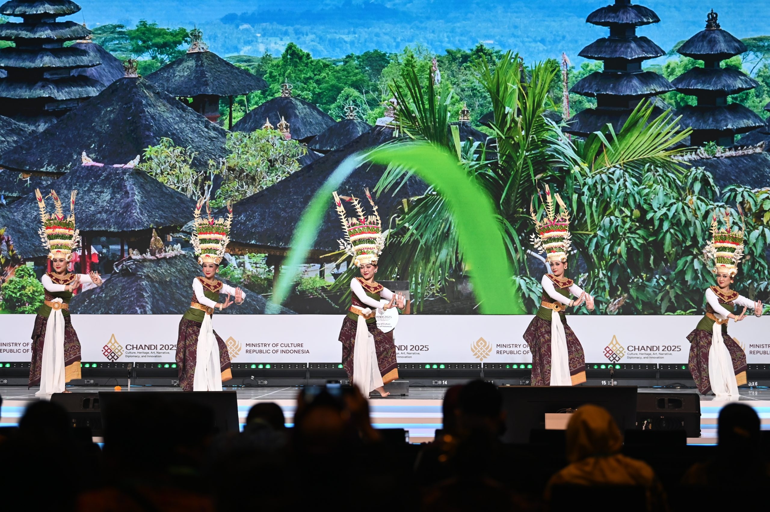 Tiga Karya Tari dan Tabuh ISI Bali Buka Perhelatan Internasional CHANDI 2025