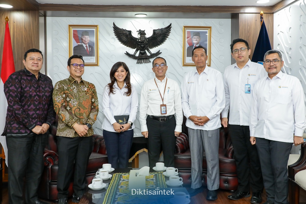 Kemdiktisaintek dan Komdigi Bahas Kolaborasi Riset dan AI