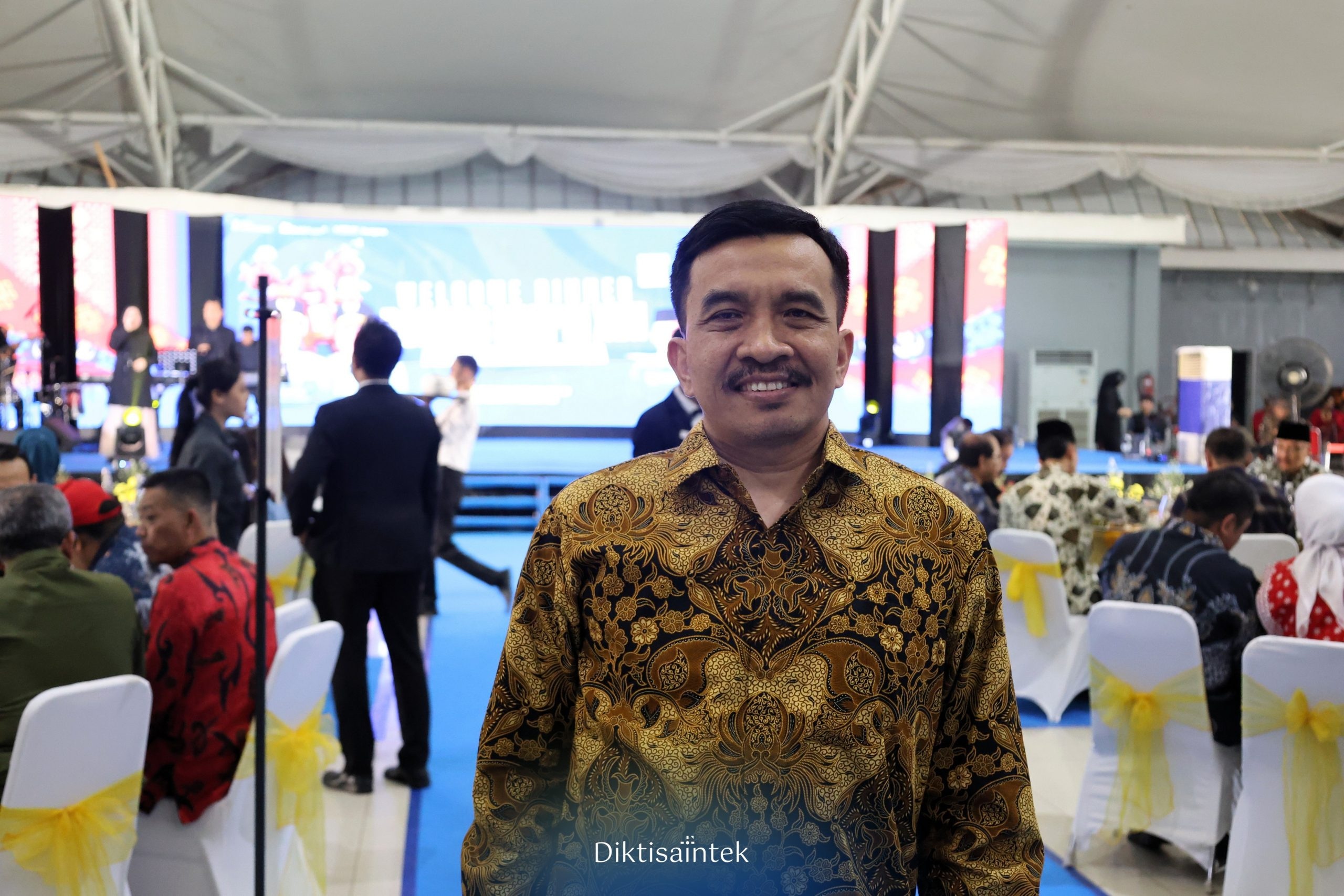 Kemdiktisaintek Ikuti PORNAS XVIII KORPRI 2025